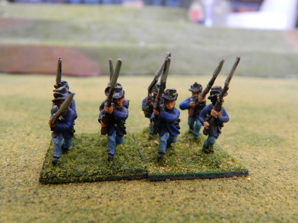 Iron Brigade Advancing - 19th Century Miniatures